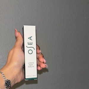 OSEA Undaria Algae Body Oil - White and Green